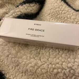 byredo fire grace mat  lipstick
